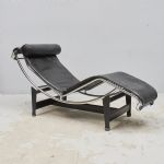 1438 1012 RECLINING CHAIR